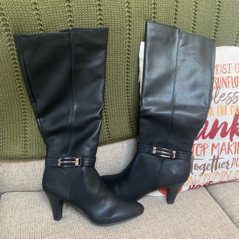 London Fog Black Heeled Boots